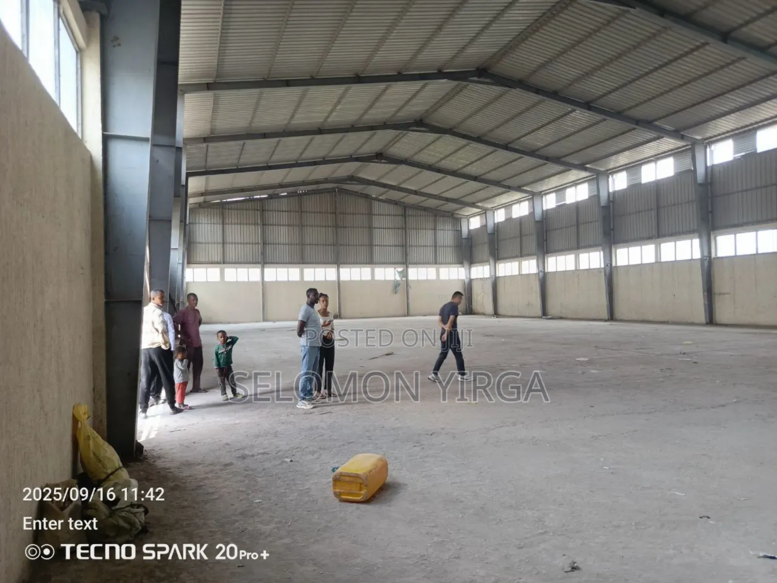 ለክራይ የቀረበ መጋዘን