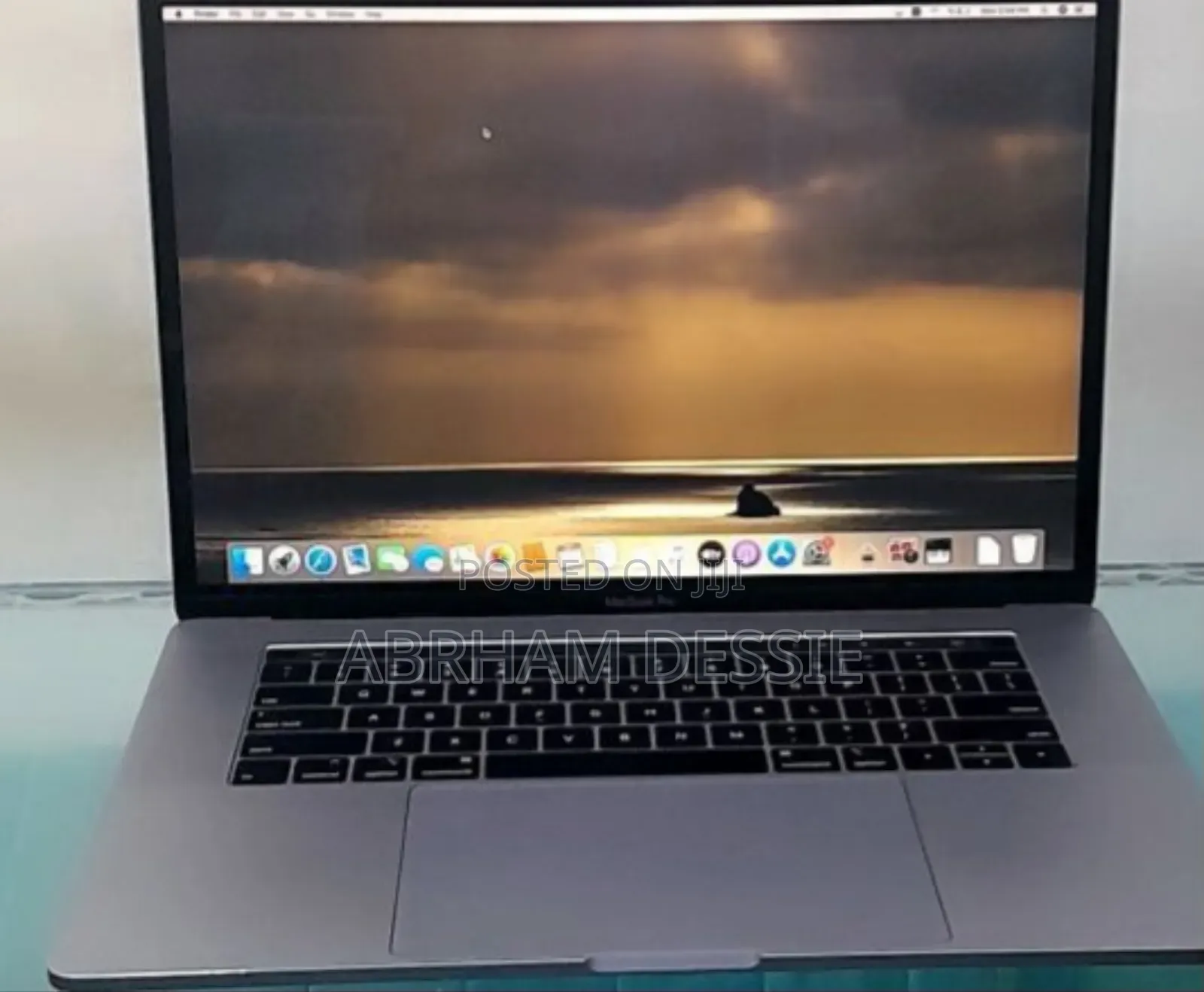New Laptop Apple MacBook Pro 2019 32GB Intel Core I9 SSD 1T