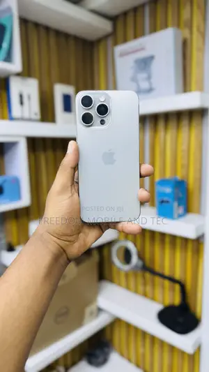 Apple iPhone 15 Pro Max 256 GB