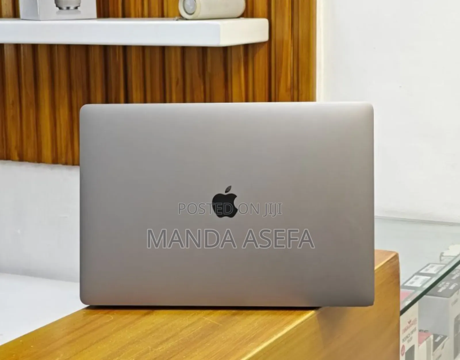 New Laptop Apple MacBook Pro 2019 32GB Intel Core I9 SSD 512GB