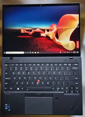 Photo - New Laptop Lenovo ThinkPad X1 16GB Intel Core I7 SSD 512GB