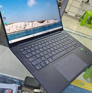 New Laptop Lenovo 32GB Intel Core I7 SSD 1T