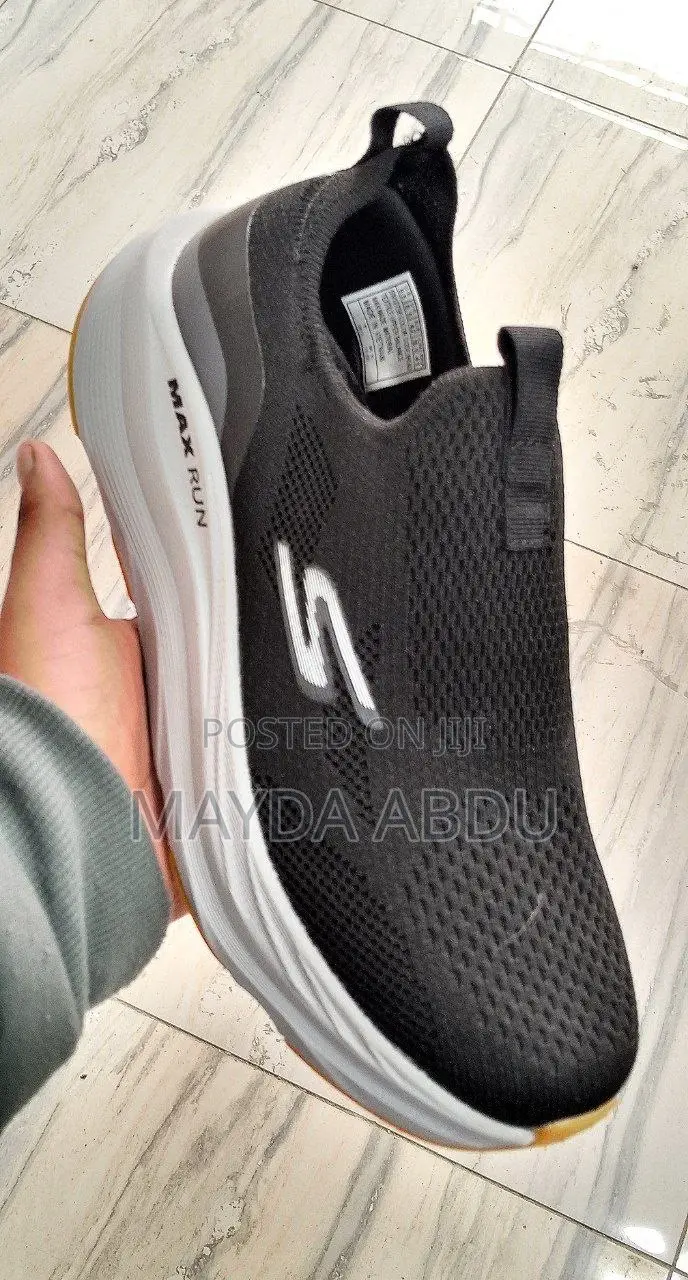 Skechers Max Run