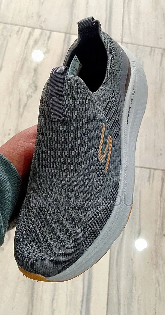 Skechers Max Run
