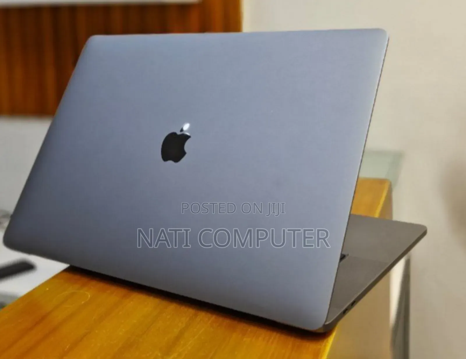 New Laptop Apple MacBook Pro 2019 16GB Intel Core I7 SSD 512GB
