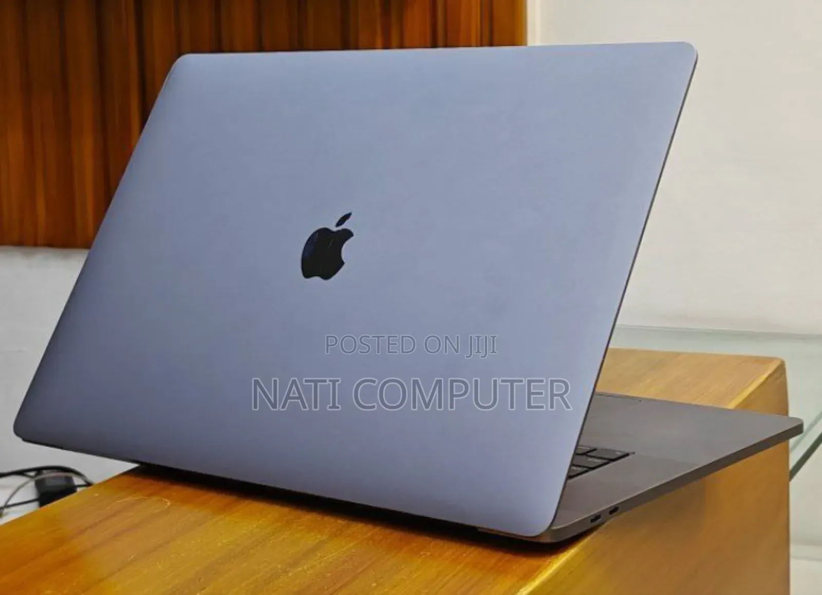 New Laptop Apple MacBook Pro 2019 16GB Intel Core I7 SSD 512GB