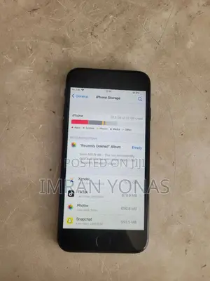 Apple iPhone 7 32 GB Black