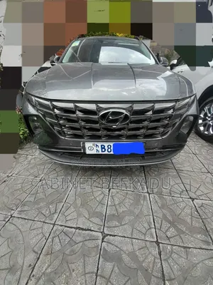 Photo - Hyundai Tucson Limited 2021 Gray