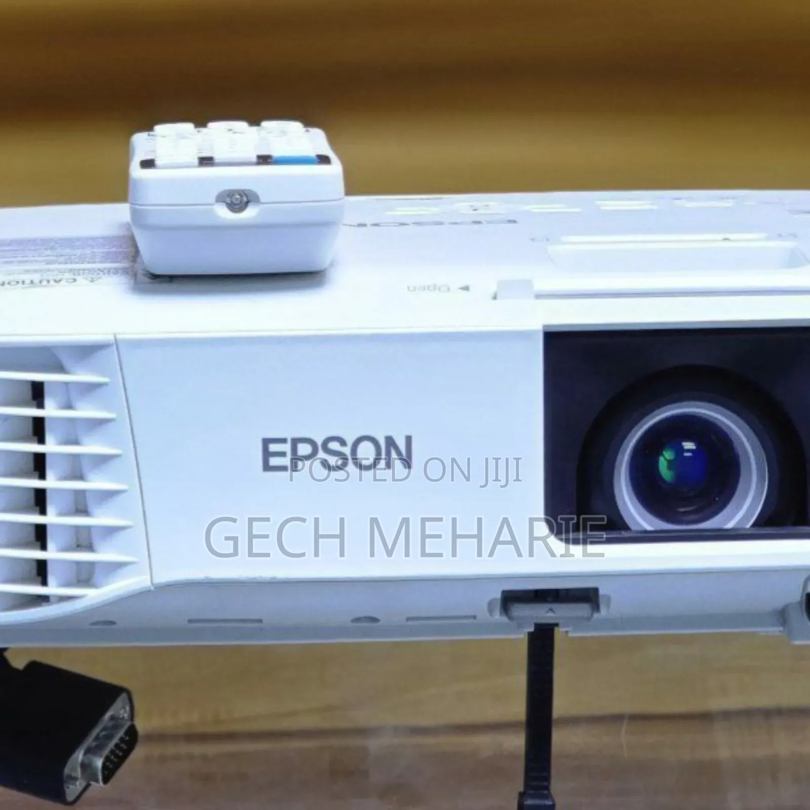 Brand New Epson Projector Has Remote Model Name: Eb-X39 Hardwa