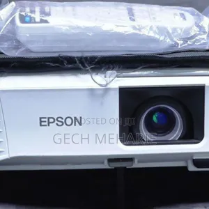 Brand New Epson Projector Has Remote Model Name: Eb-X39 Hardwa