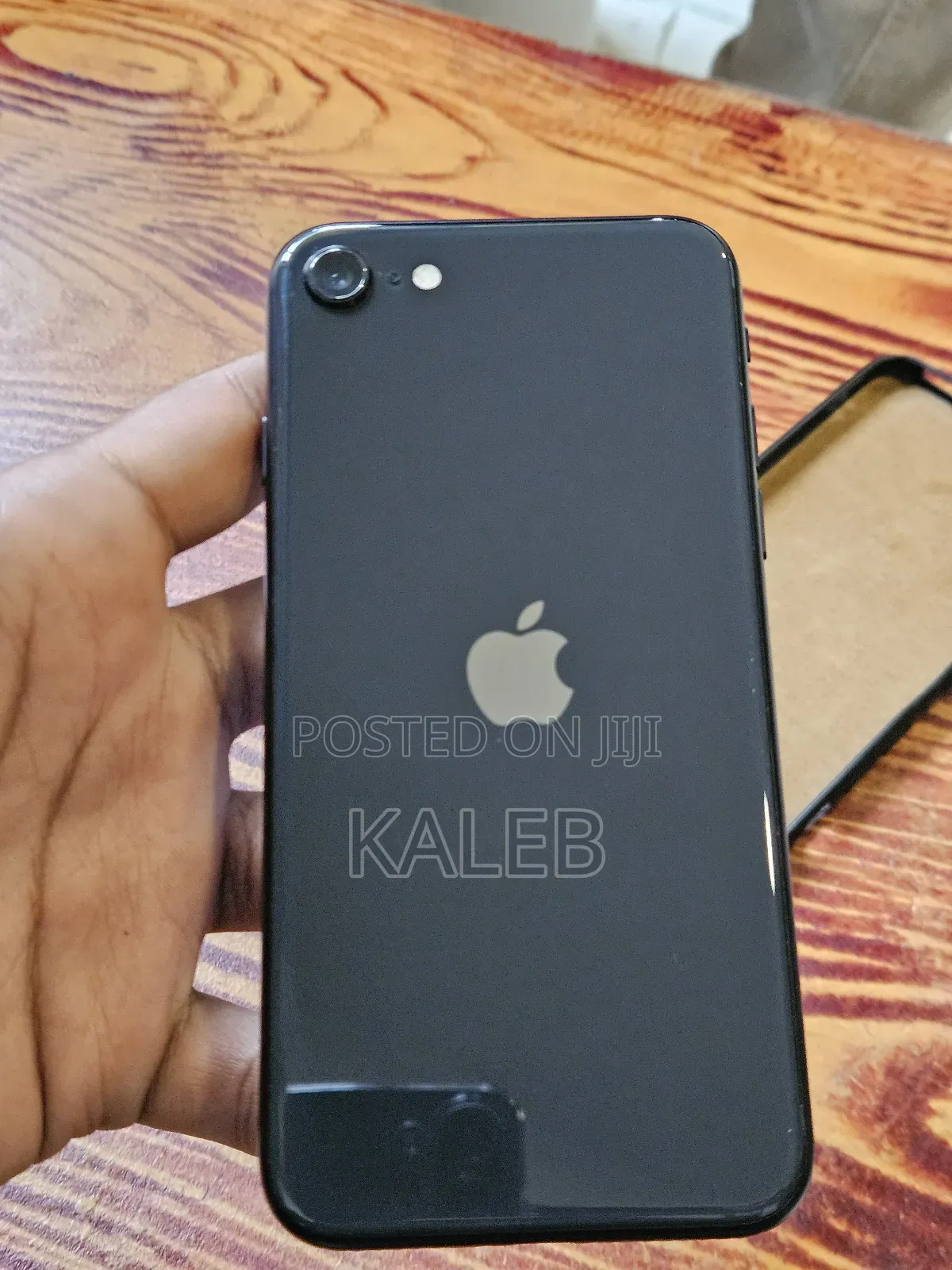 Apple iPhone SE (2020) 64 GB Black