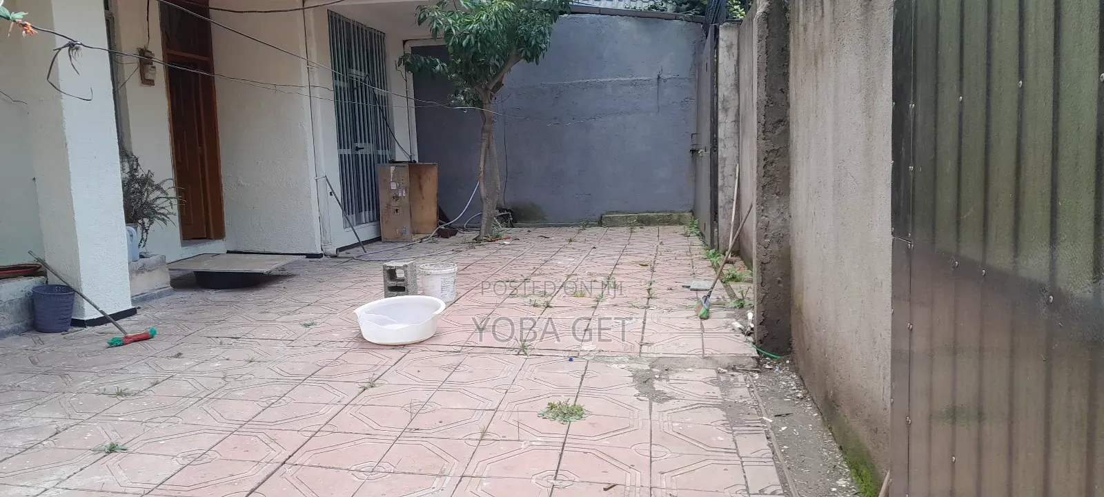 Furnished 5bdrm House in Yoba, Akaky Kaliti for sale