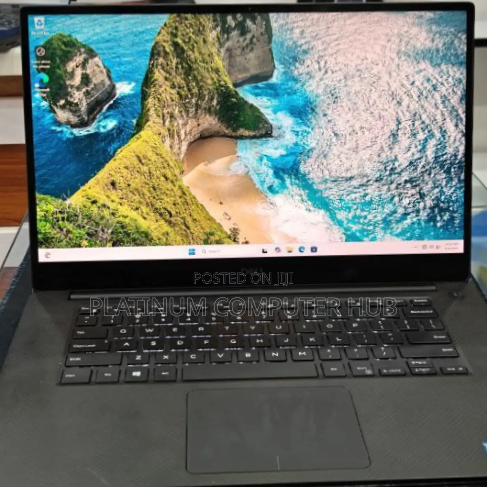 New Laptop Dell Precision 15 5540 16GB Intel Core I7 SSD 512GB