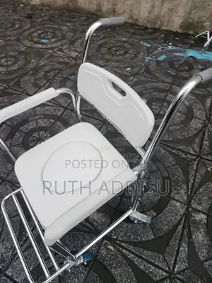 Photo - Commode Wheelchair傳統toilet Wheelchair寑盎commode Wheelchair會員popo Mdical