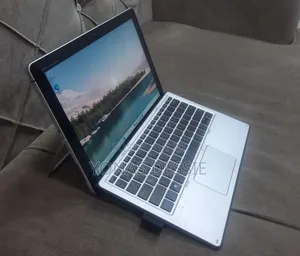 Photo - Laptop HP Elite X2 1012 8GB Intel Core I5 SSD 256GB