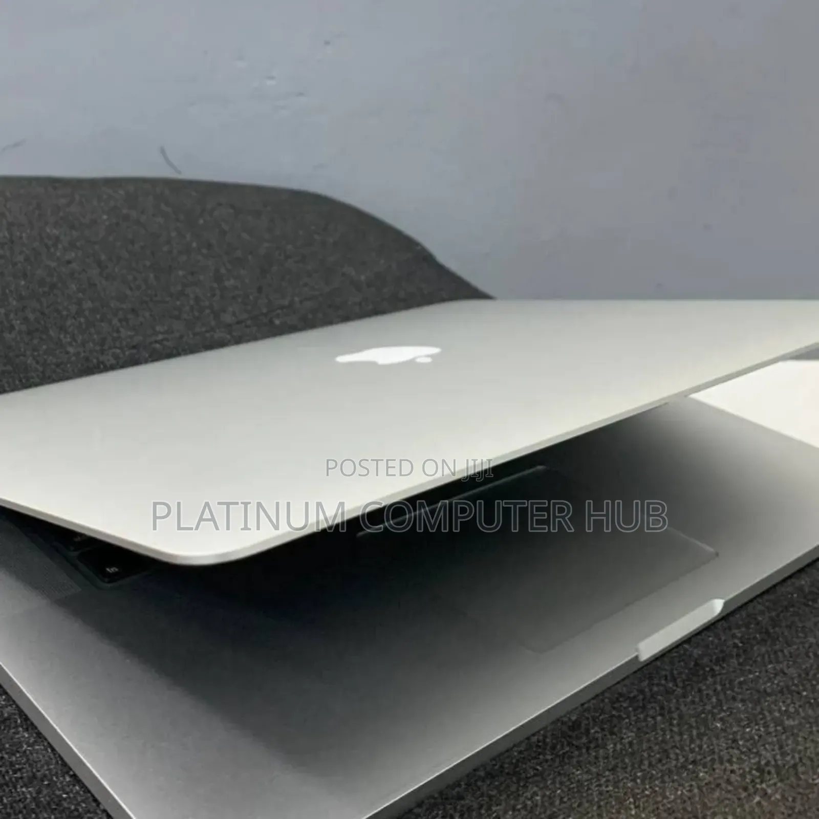 New Laptop Apple MacBook Pro 2013 8GB Intel Core I7 SSD 256GB