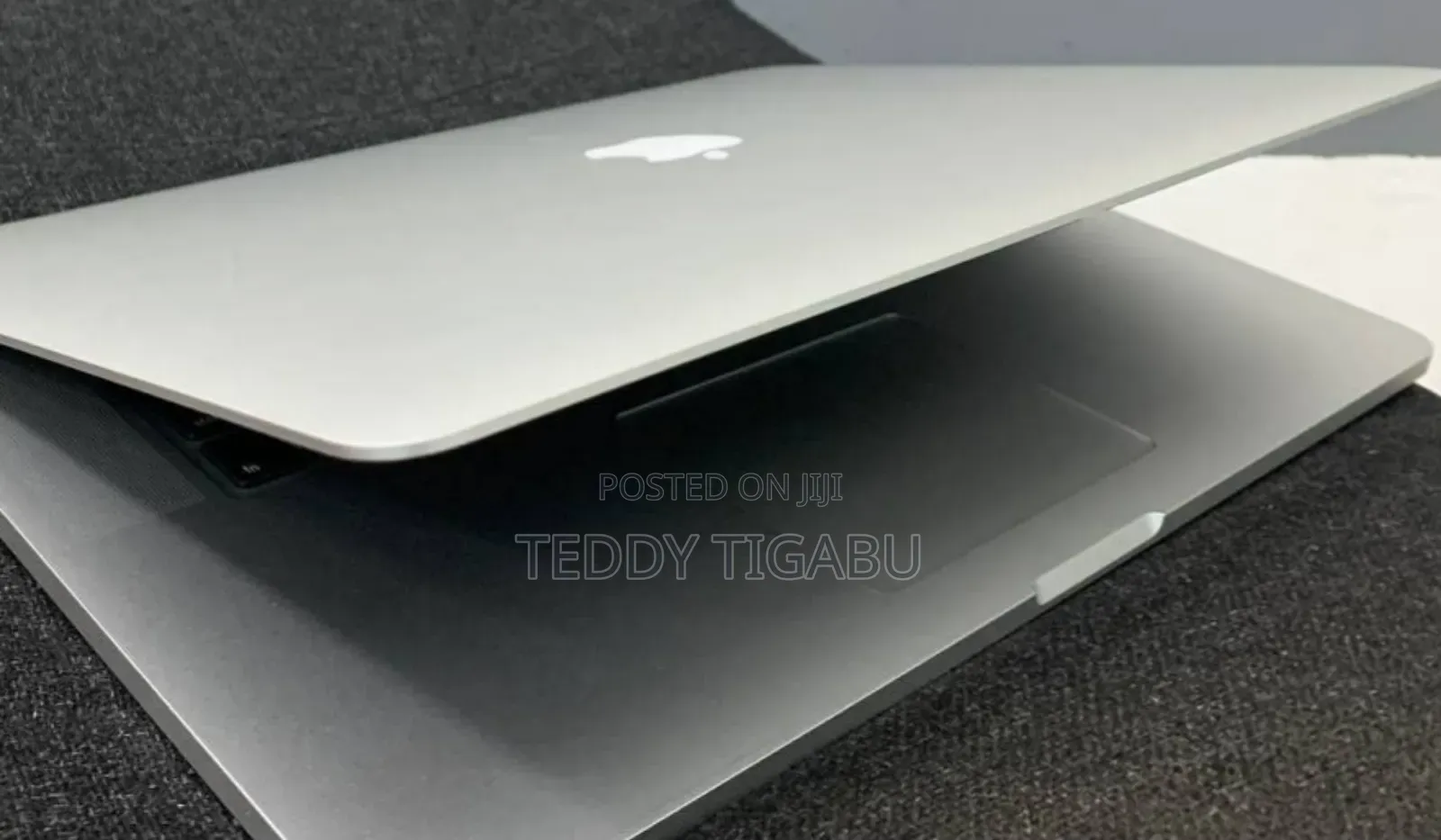 New Laptop Apple MacBook Pro 2013 8GB Intel Core I7 SSD 256GB