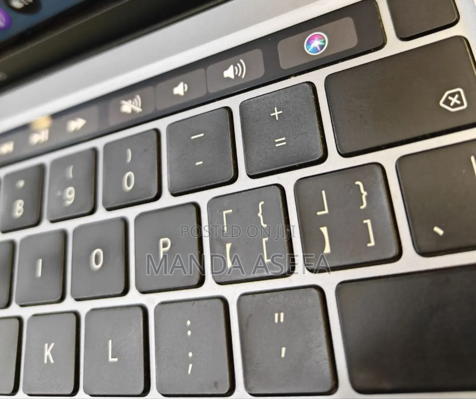 New Laptop Apple MacBook Pro 2020 8GB Intel Core I5 SSD 256GB