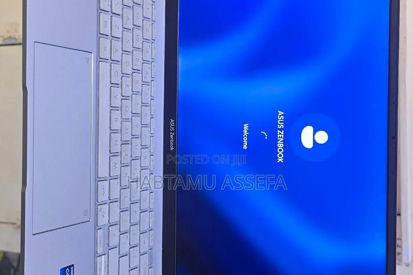 New Laptop Asus ZenBook 13 UX331UN 16GB Intel Core I7 SSD 512GB
