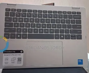 Photo - New Laptop HP OmniBook 5 Flip 16GB Intel Core I7 SSD 1T