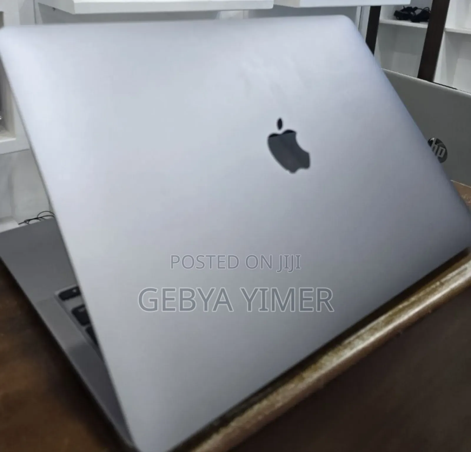 New Laptop Apple MacBook Air 2020 M1 8GB Apple M1 SSD 256GB