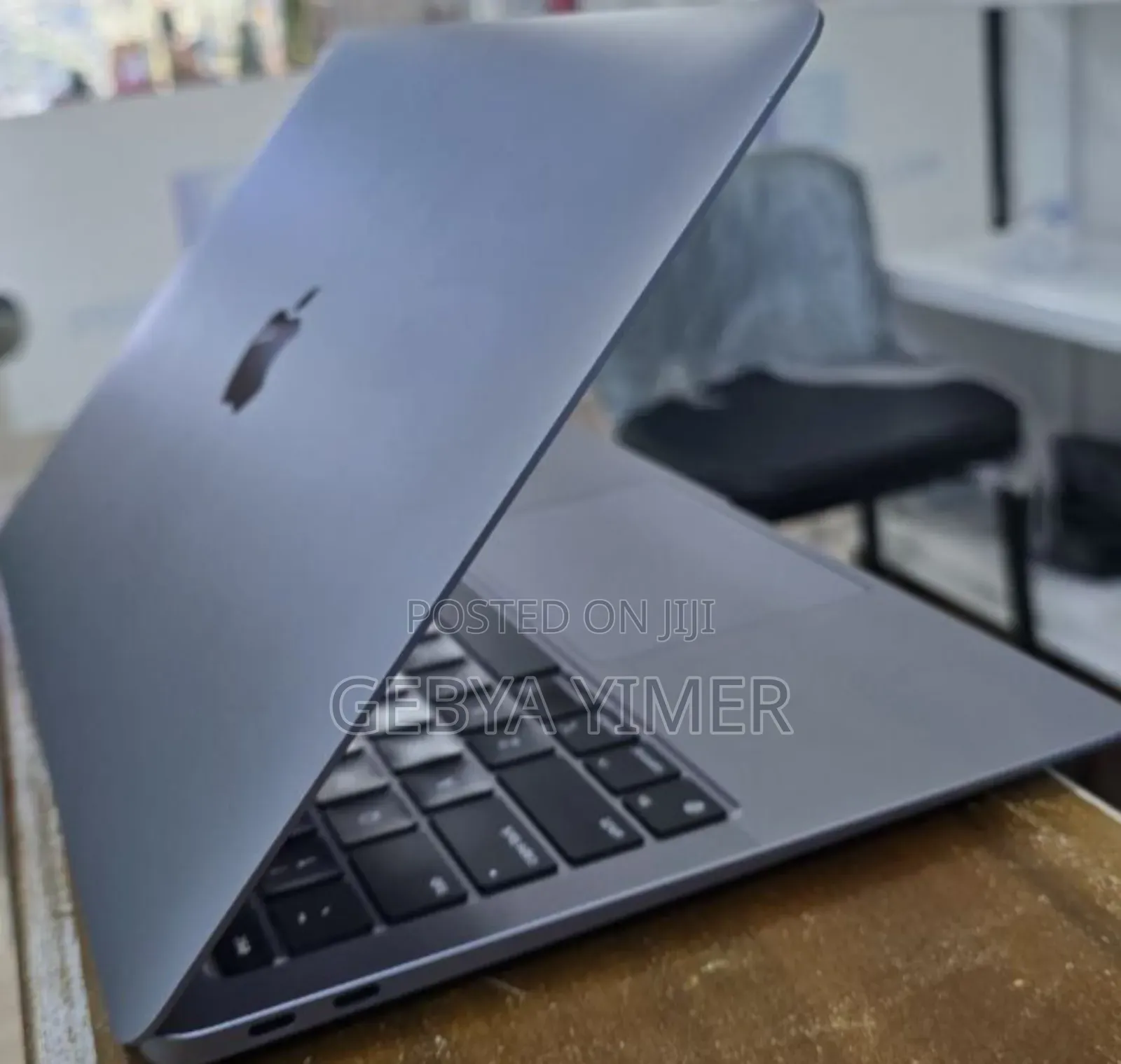 New Laptop Apple MacBook Air 2020 M1 8GB Apple M1 SSD 256GB