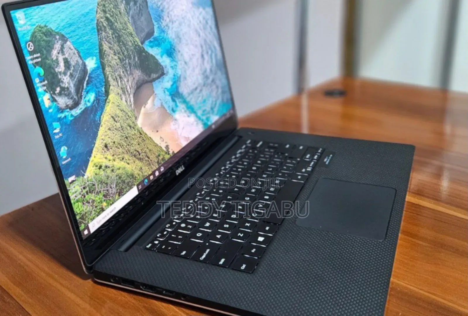 New Laptop Dell XPS 15 16GB Intel Core I7 SSD 512GB