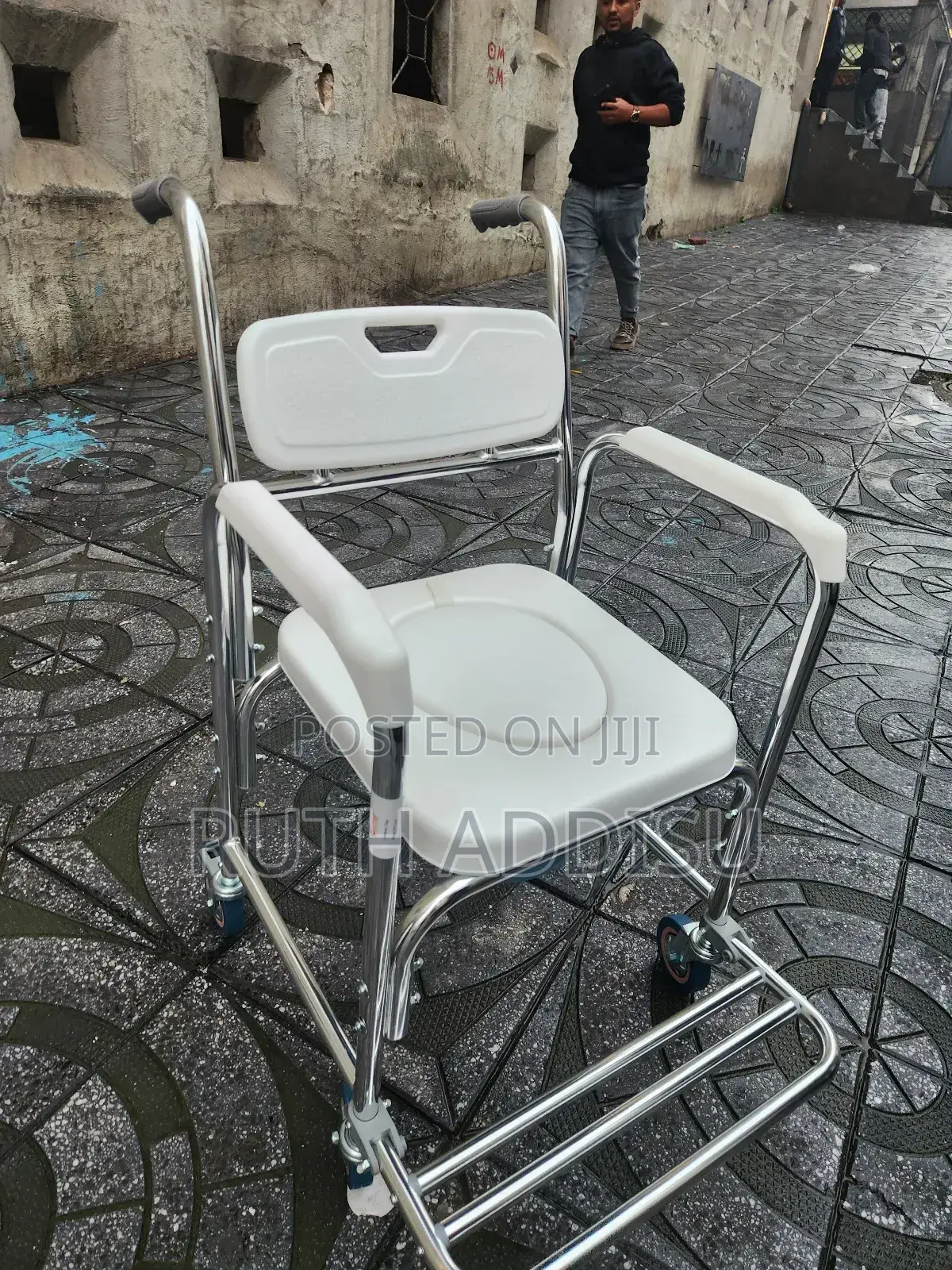 Toilet Four Wheel Wheelchair序曲commode Wheelchair冰箱wheelchair Medical