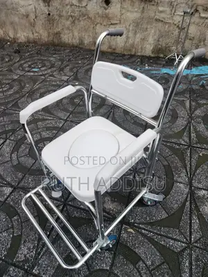 Toilet Wheelchair仔的commode Wheelchair欸不poty Wheelchair會員wheelchair