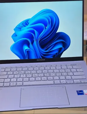 New Laptop Asus ZenBook UX430UQ 16GB Intel Core I7 SSD 1T