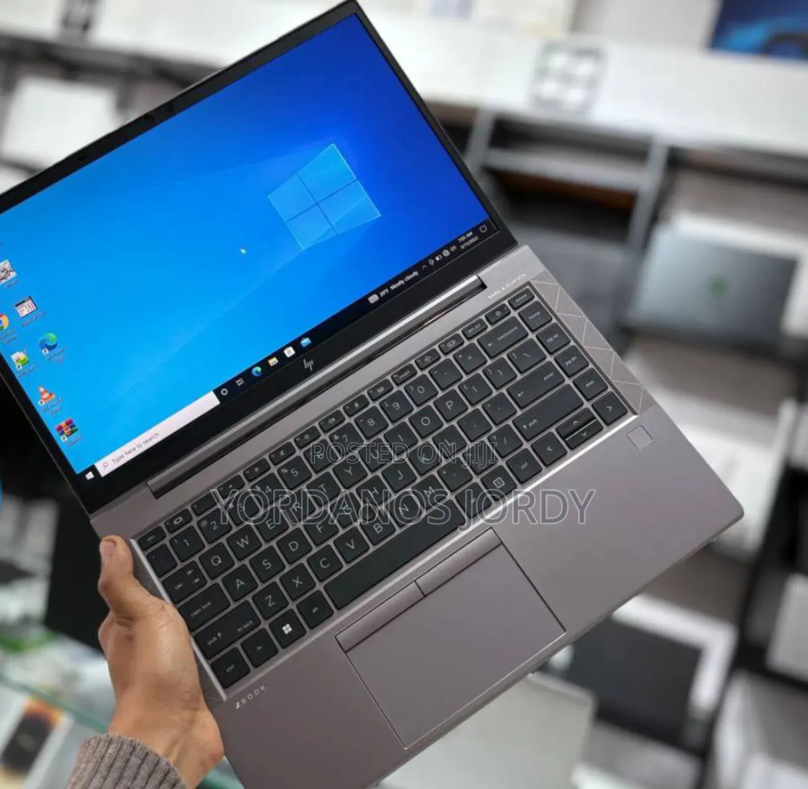 New Laptop HP ZBook Firefly 14 G7 16GB Intel Core I5 SSD 512GB