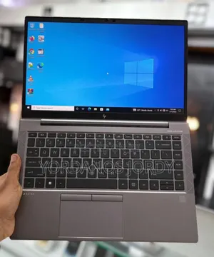 New Laptop HP ZBook Firefly 14 G7 16GB Intel Core I5 SSD 512GB