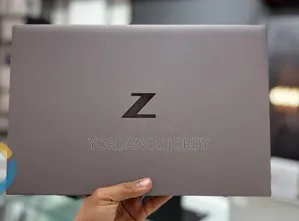 New Laptop HP ZBook Firefly 14 G7 16GB Intel Core I5 SSD 512GB