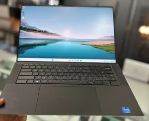 New Laptop Dell XPS 15 32GB Intel Core I7 SSD 1T