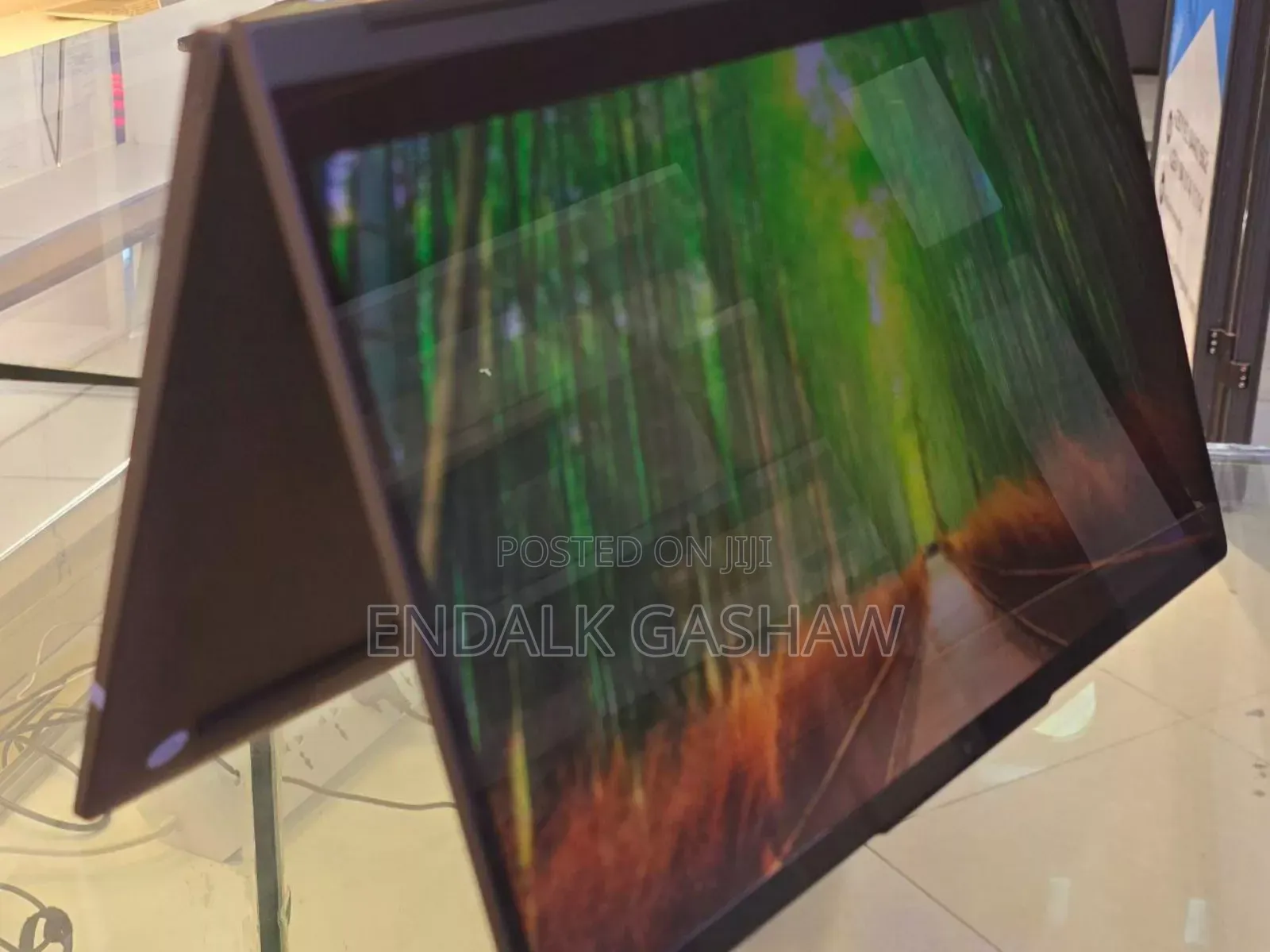 New Laptop Lenovo Yoga 7i 16GB Intel Core I7 SSD 1T