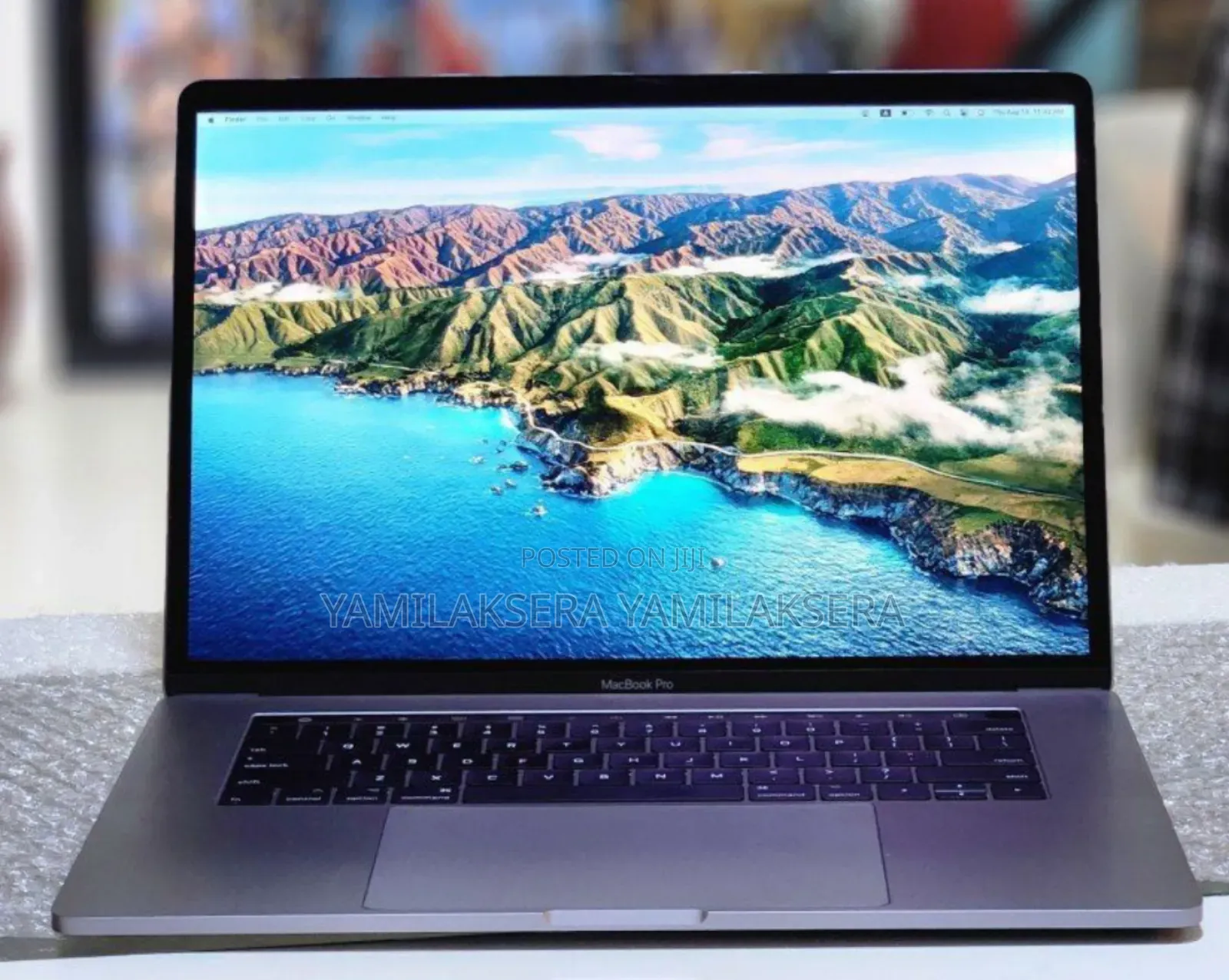 New Laptop Apple MacBook Pro 2017 16GB Intel Core I7 SSD 512GB