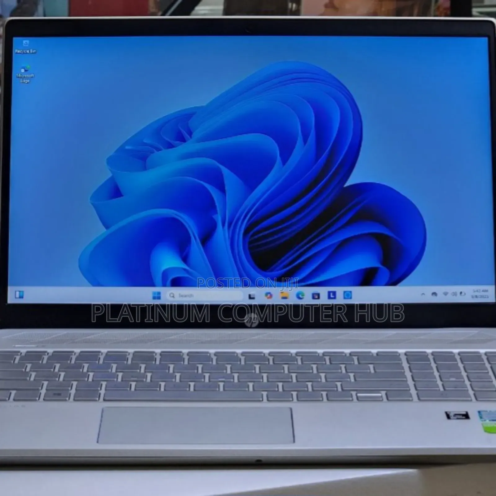 New Laptop HP Pavilion 15 8GB Intel Core I5 HDD+SSD 1.5T