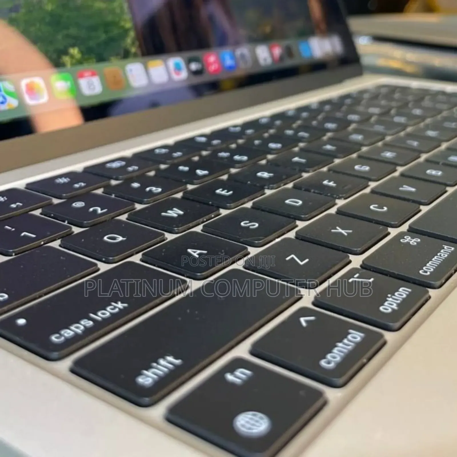 New Laptop Apple MacBook Pro 2017 8GB Intel Core I5 SSD 128GB