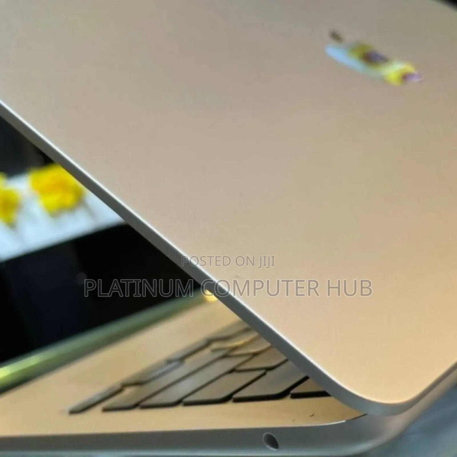 New Laptop Apple MacBook Air 2024 M3 13-Inch 16GB Apple M3 SSD 512GB