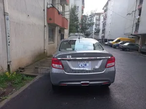 Photo - Suzuki Dzire 2022 Silver