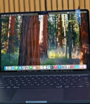 Photo - New Laptop Apple MacBook Air 2024 M3 13-Inch 16GB Apple M3 SSD 256GB