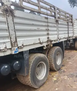 ባላቶኒ ከነተሳቢው •2017 • •መስፍን በመስፍን •ጎማ አለው