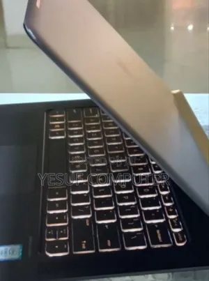 New Laptop HP Spectra 13 8GB Intel Core I7 SSD 256GB