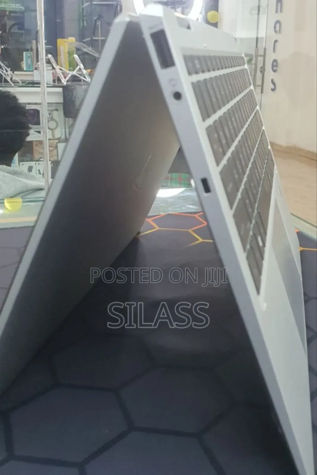 New Laptop HP EliteBook X360 1040 G7 16GB Intel Core I7 SSD 512GB