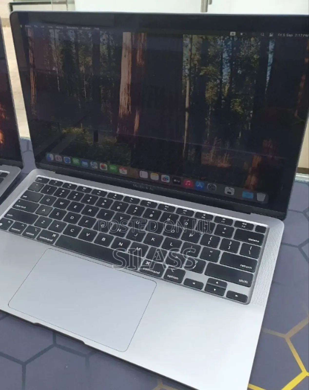 New Laptop Apple MacBook Air 2020 M1 16GB Apple M1 SSD 256GB