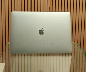 New Laptop Apple MacBook Pro 2019 16GB Intel Core i7 SSD 512GB