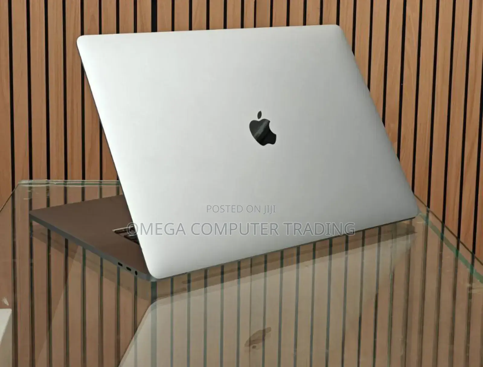 New Laptop Apple MacBook Pro 2019 16GB Intel Core i7 SSD 512GB