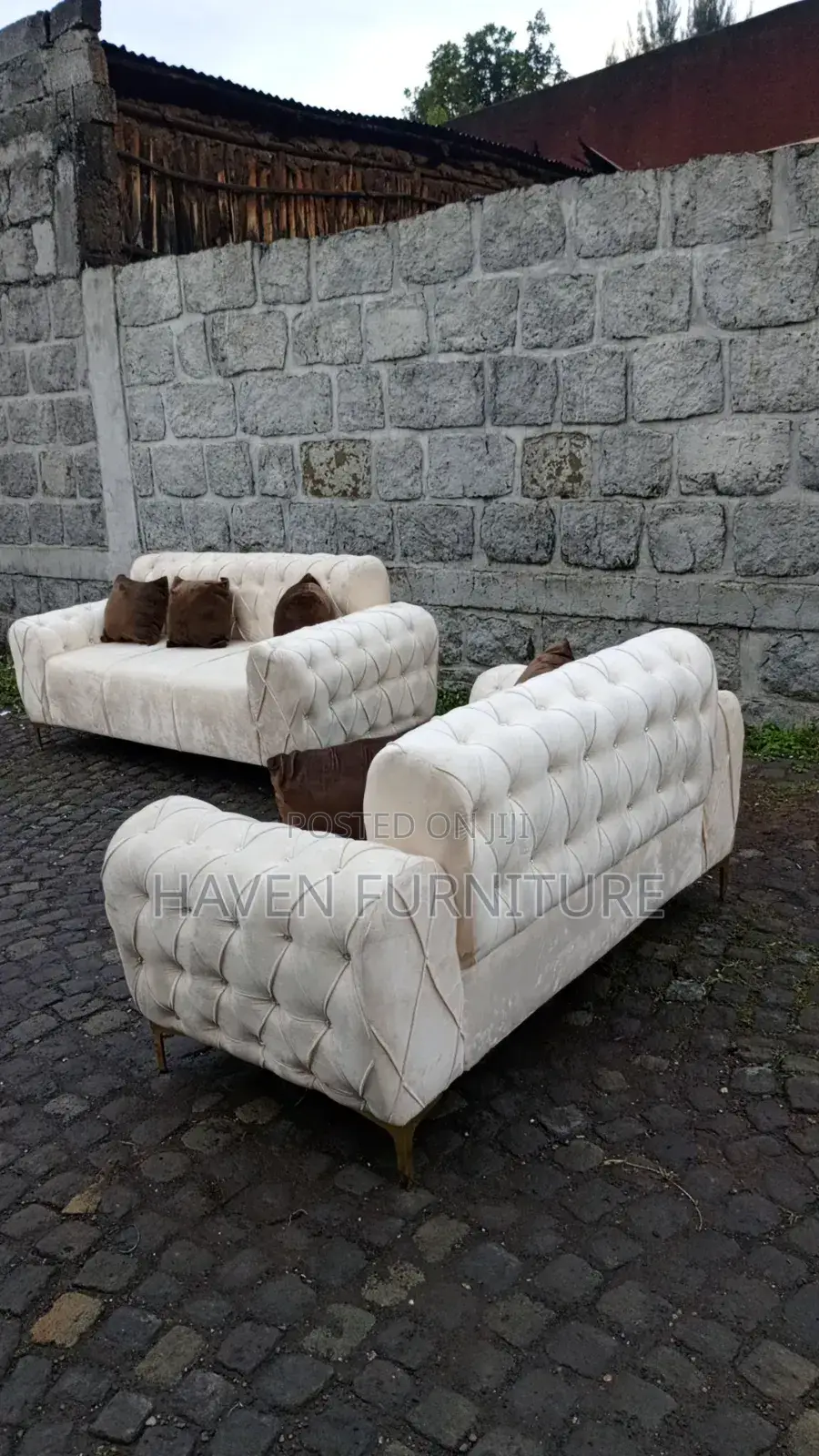 Light Broken White Chesterfield Sofa Code 111aa