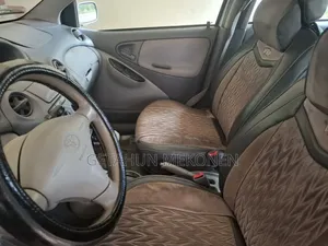 Toyota Platz 2005 Silver