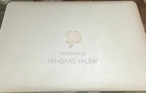 New Laptop Apple MacBook Air 2014 4GB Intel Pentium SSD 128GB